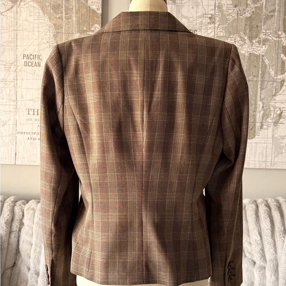 Chadwicks Classic Checkered Blazer in Brown‎ - Picture 2 of 4